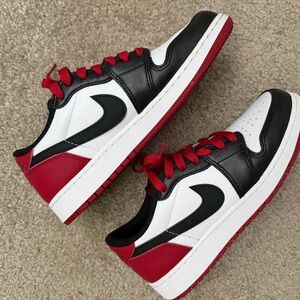 Nike Black, Red, and White Low-Top Sneakers